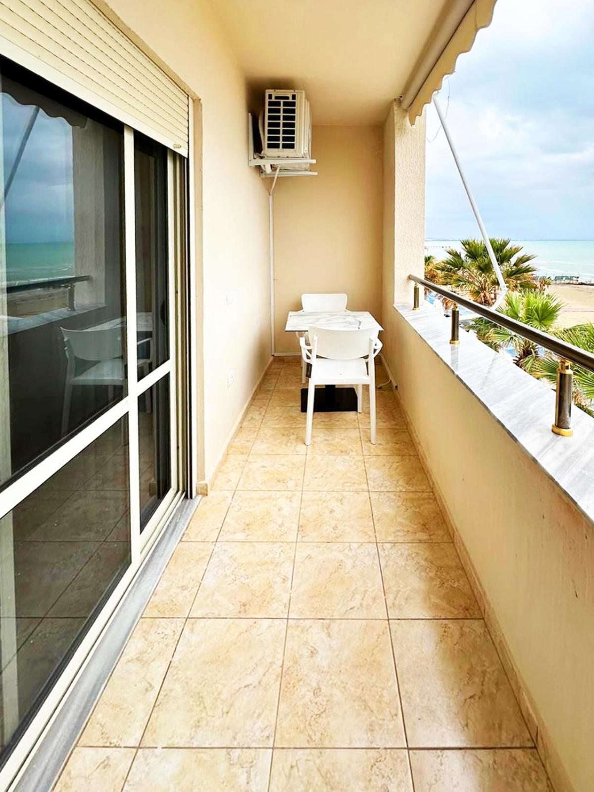 Sun And Durazzo Apartament *